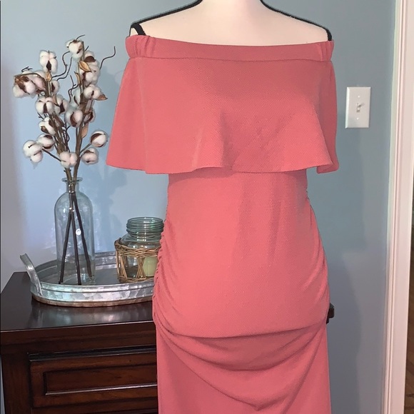 Ripe Maternity-Off the Shoulder Dress NWT - Picture 3 of 7